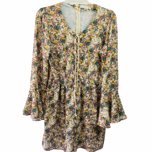 Coco + Jameson Boho Lace Up Floral Bell Sleeves Romper - Picture 2 of 12